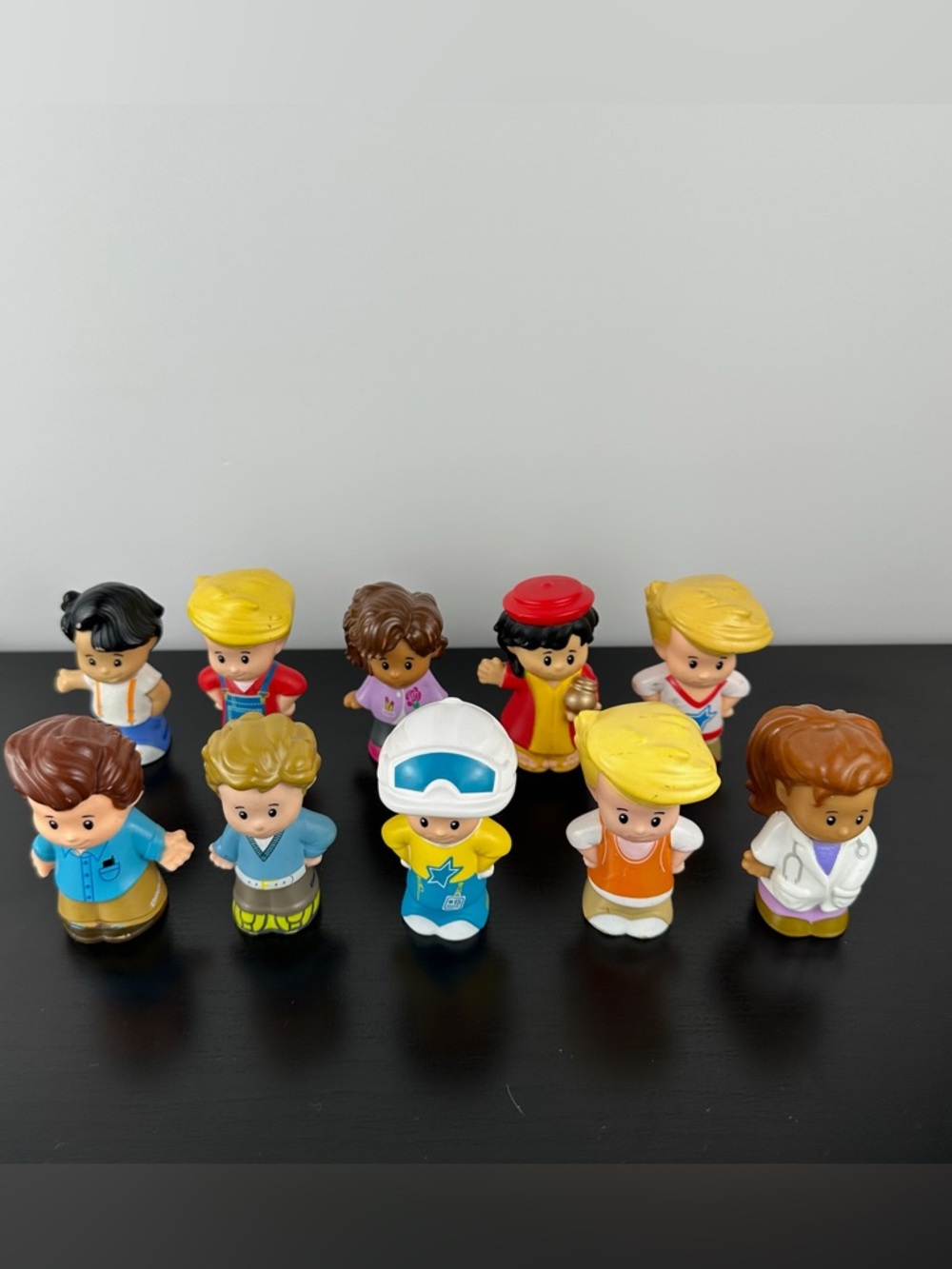 Fisher Price Little People Lot of 10 Girl Boy Teacher Doctor Figures Figurines